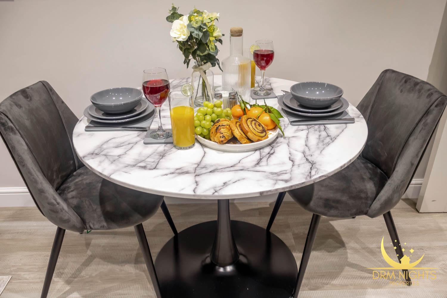 Modern 1-Bedroom Apartment In Leeds City Centre Sleeps 2 Central Station ภายนอก รูปภาพ