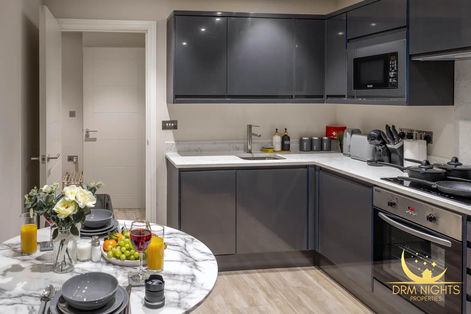 Modern 1-Bedroom Apartment In Leeds City Centre Sleeps 2 Central Station ภายนอก รูปภาพ