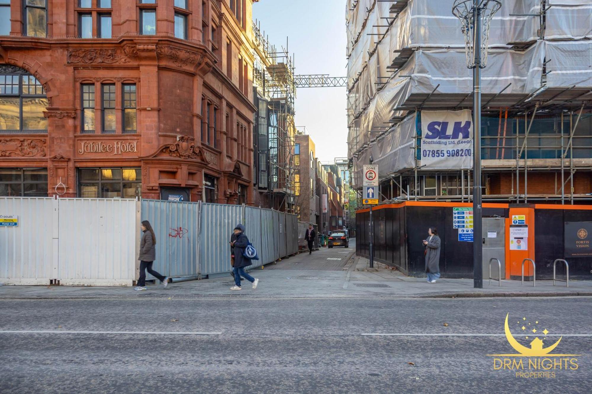 Modern 1-Bedroom Apartment In Leeds City Centre Sleeps 2 Central Station ภายนอก รูปภาพ